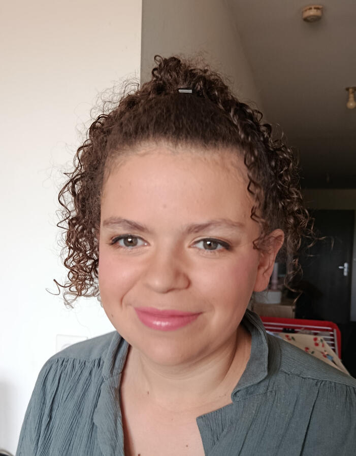 Réalisation d'un maquillage de mariée. Réalisation d'un maquillage de mariée.